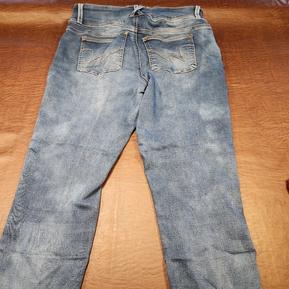 Jeans - Picture 2 of 2